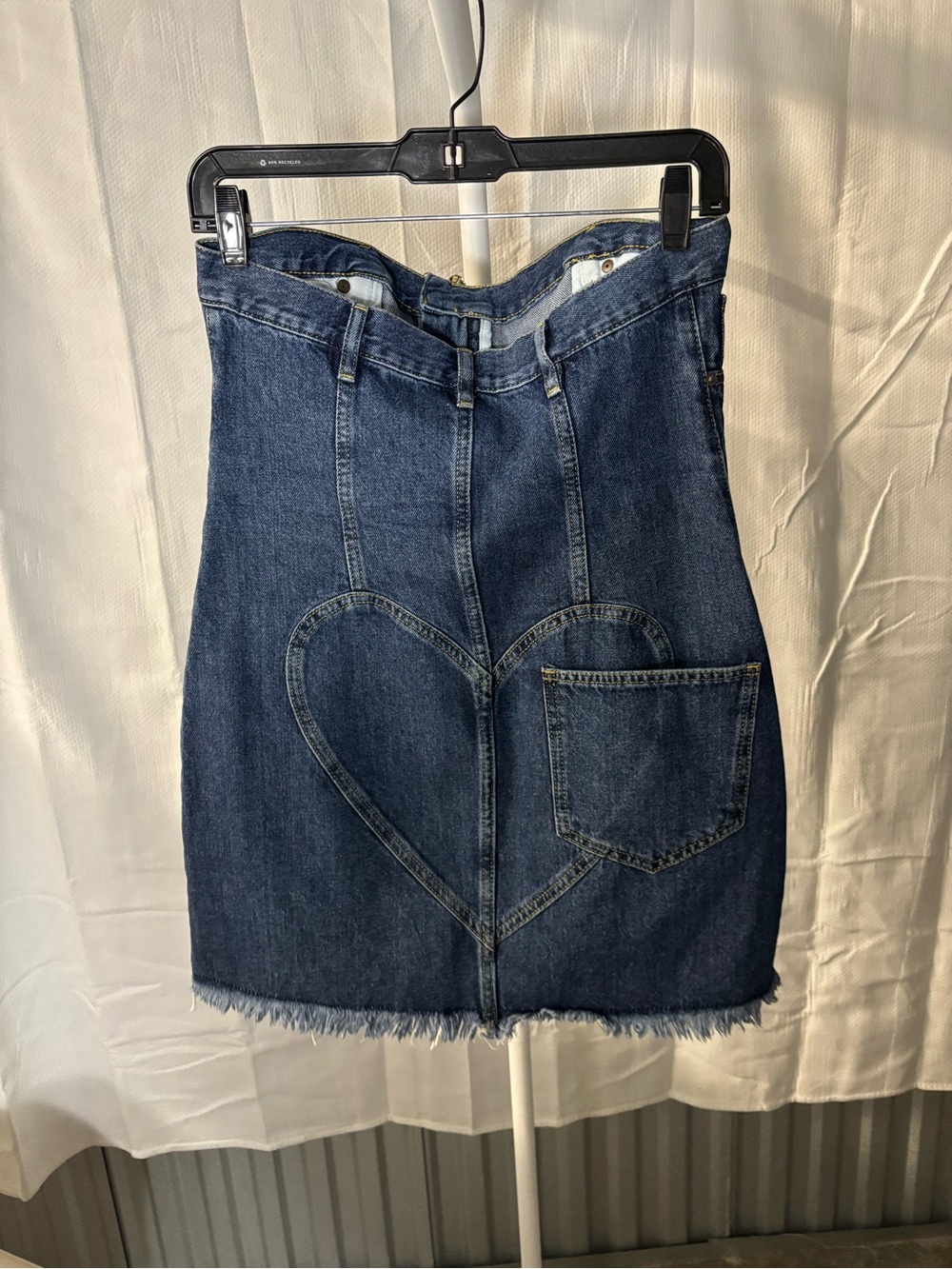 AREA Strapless Denim Mini Dress with Crystal Flower, Size 6 - Picture 4 of 6